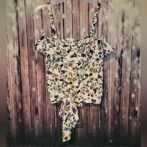 Darling Lucy - XS - Cold Shoulder Top - NWT - Multicolor Flower Print